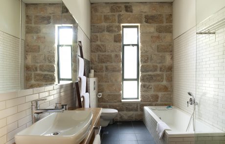 Villa Pnai Holiday Villa in Israel -Bathrooms